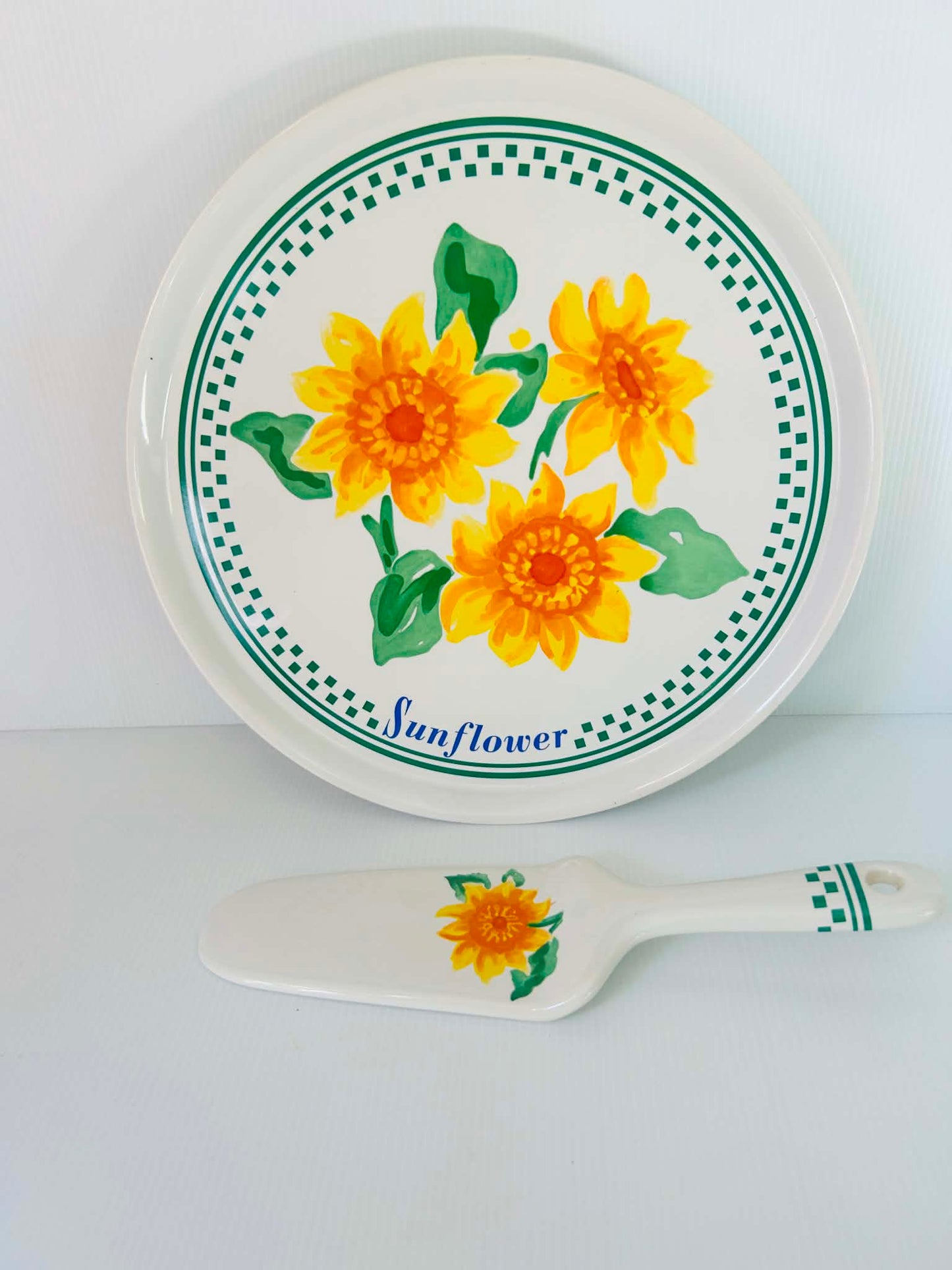 Vintage Riviera Sunflower Cake Plate & Server Set | SHI Japan | Hand Painted Ceramic Serving Plate 27.5cm