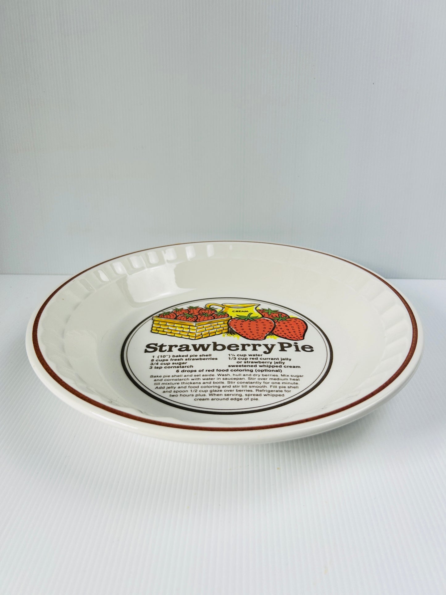 Vintage Strawberry Pie Recipe Dish Made in Korea Retro Ceramic Pie Plate Baking Dish 27cm