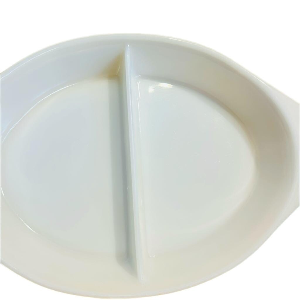 Vintage Pyrex Divided Casserole Dish: Retro Yellow, 1-Quart, 1960s Kitchenware