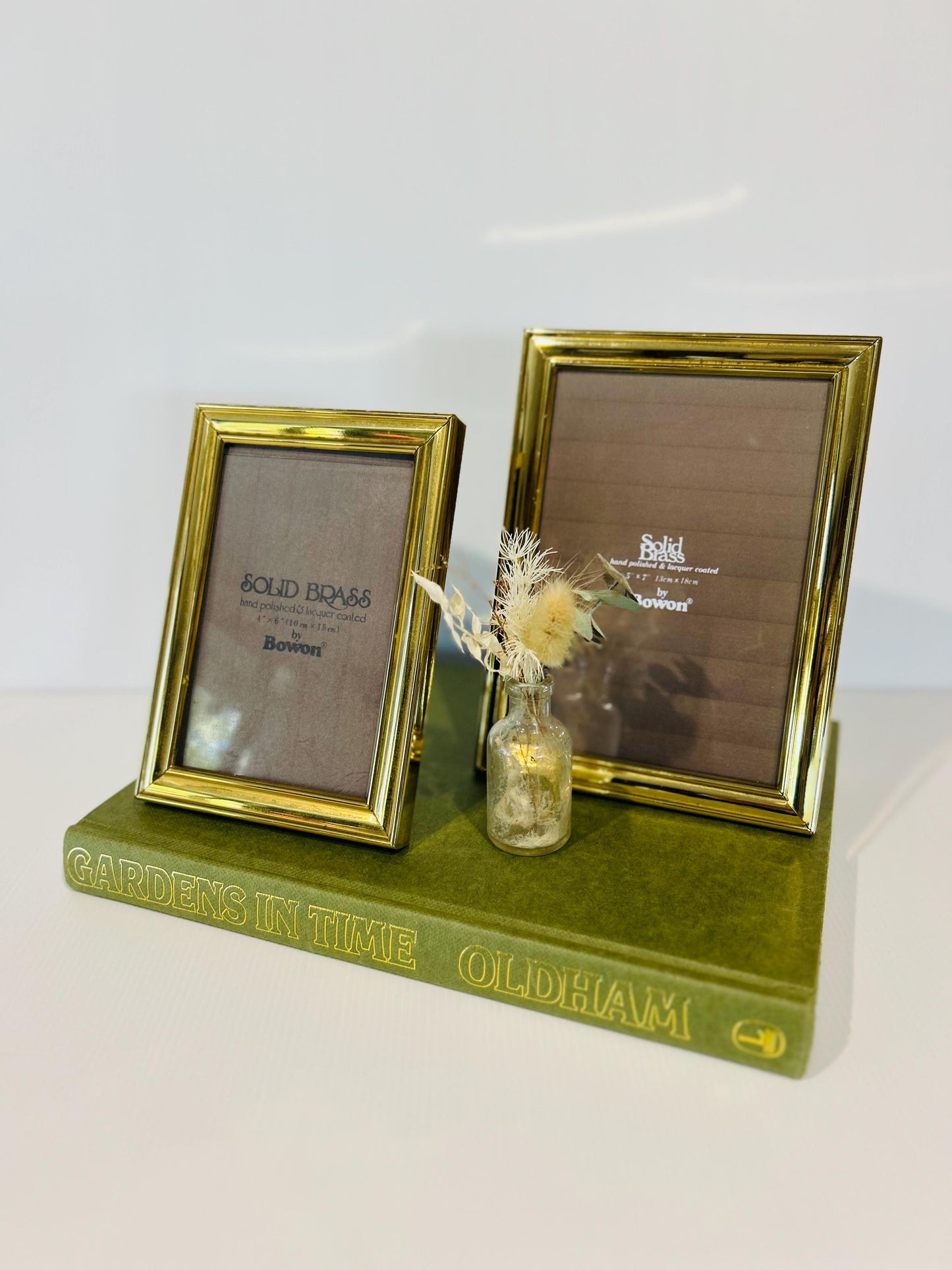 Solid Brass Picture Frame: Hand Polished Home Decor (13 x 18cm)