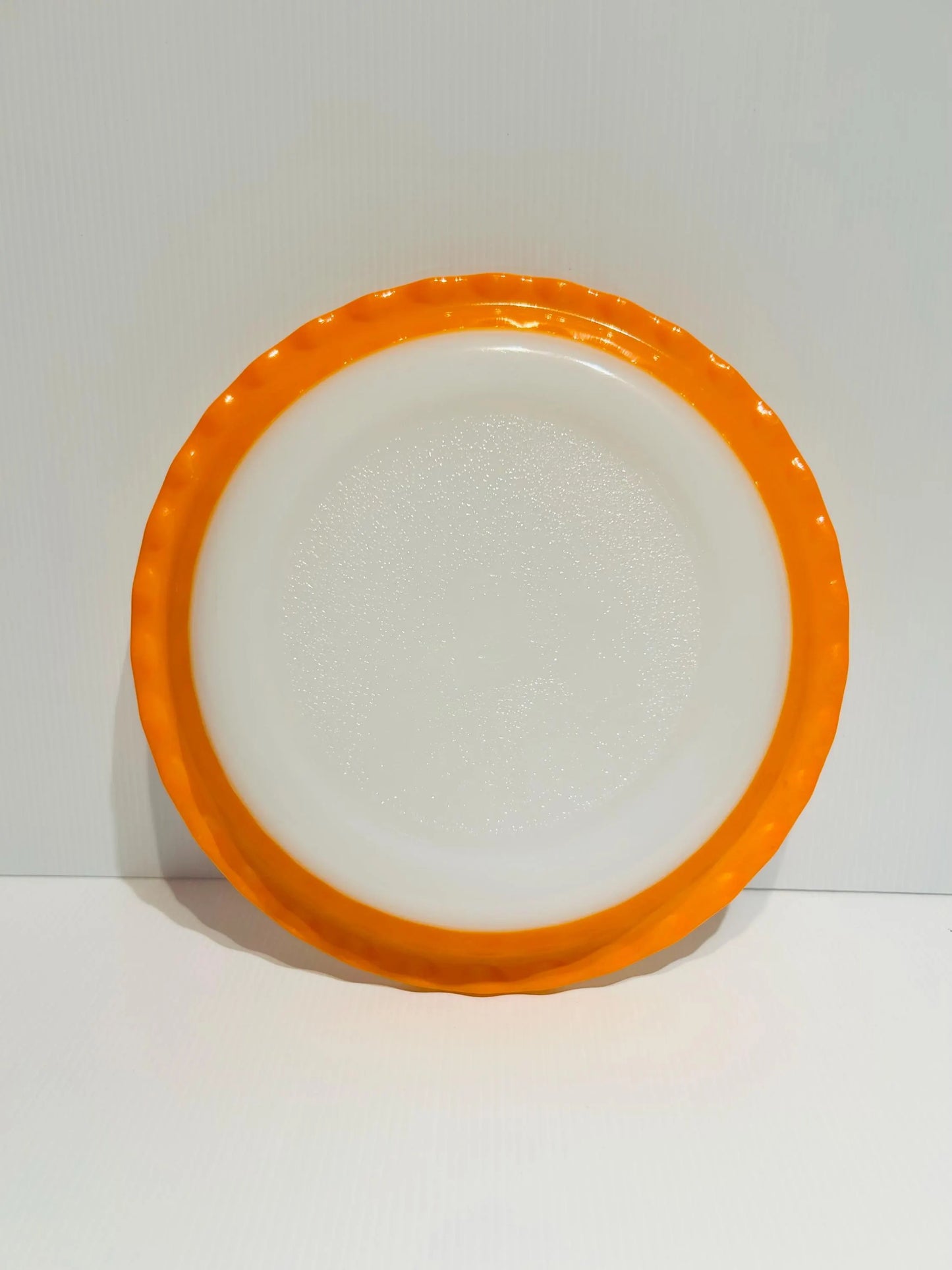 Retro Orange Pie Dish - Crown Pyrex  – 23 cm Scalloped Milk Glass – Made in Australia