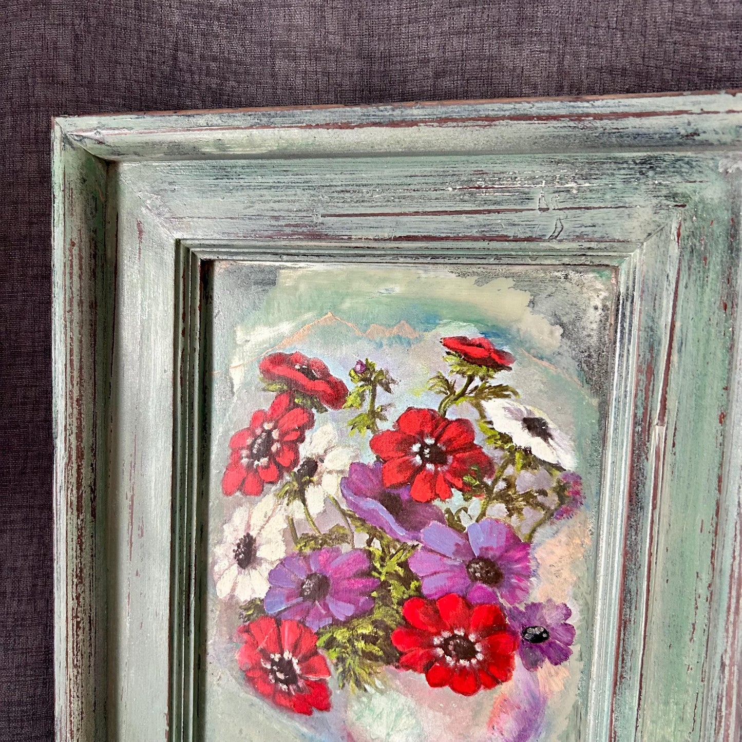 Decoupage Floral Mirror Art: Upcycled Vintage Frame, Acrylic Accents