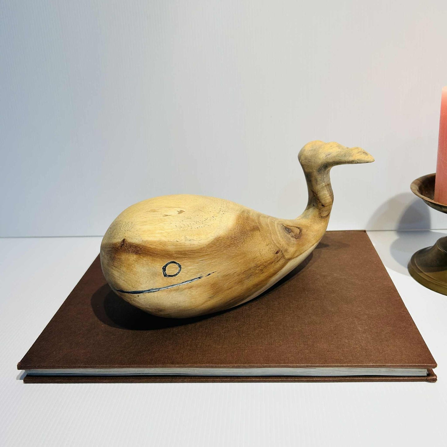 Wooden Whale Decor – Coastal-Style Timber Ornament, Sanded & Wax-Finished, Nautical Home Decor.